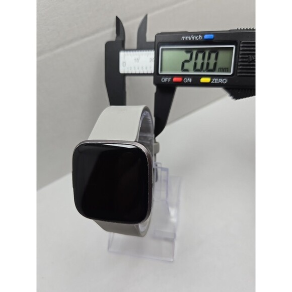 Fitbit Versa 2 Smartwatch Gray 40mm Alexa WR50M Always On Display No Charger - Picture 6 of 10
